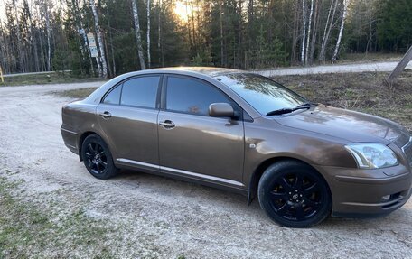 Toyota Avensis III рестайлинг, 2005 год, 520 000 рублей, 8 фотография