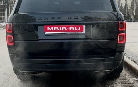 Land Rover Range Rover IV рестайлинг, 2018 год, 7 450 000 рублей, 4 фотография