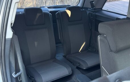 Opel Zafira B, 2008 год, 590 000 рублей, 23 фотография