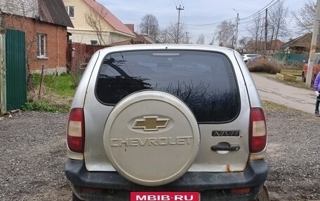 Chevrolet Niva I рестайлинг, 2003 год, 240 000 рублей, 2 фотография