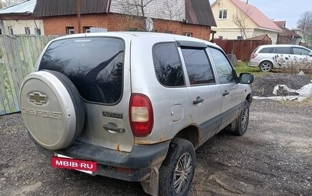 Chevrolet Niva I рестайлинг, 2003 год, 240 000 рублей, 4 фотография