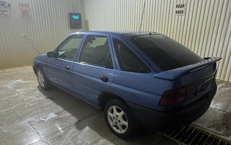 Ford Escort V, 1999 год, 89 000 рублей, 6 фотография