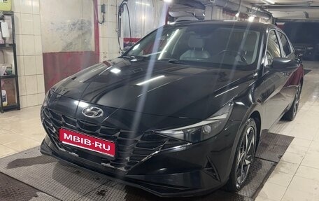 Hyundai Elantra, 2021 год, 2 120 000 рублей, 1 фотография