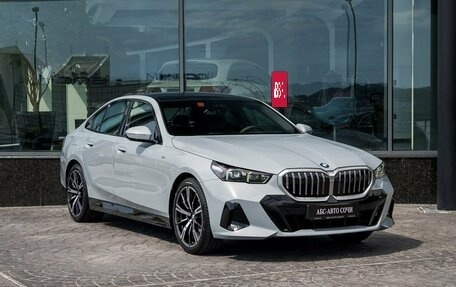 BMW 5 серия, 2025 год, 8 990 000 рублей, 3 фотография