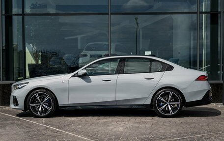 BMW 5 серия, 2025 год, 8 990 000 рублей, 8 фотография