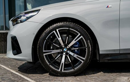 BMW 5 серия, 2025 год, 8 990 000 рублей, 33 фотография