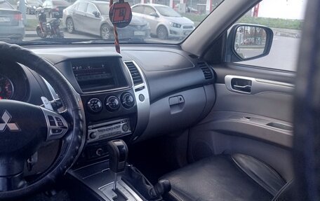 Mitsubishi Pajero Sport II рестайлинг, 2010 год, 1 290 000 рублей, 8 фотография
