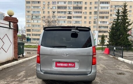 Hyundai Grand Starex Grand Starex I рестайлинг 2, 2011 год, 1 350 000 рублей, 3 фотография