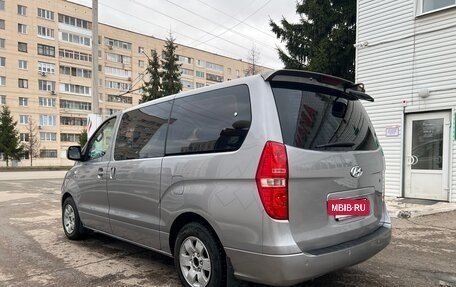 Hyundai Grand Starex Grand Starex I рестайлинг 2, 2011 год, 1 350 000 рублей, 4 фотография