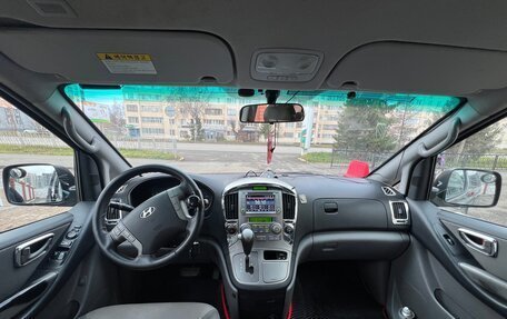 Hyundai Grand Starex Grand Starex I рестайлинг 2, 2011 год, 1 350 000 рублей, 10 фотография