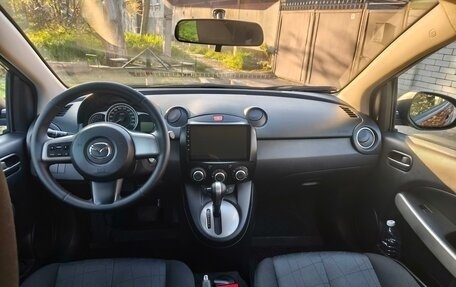 Mazda 2 III, 2012 год, 930 000 рублей, 5 фотография