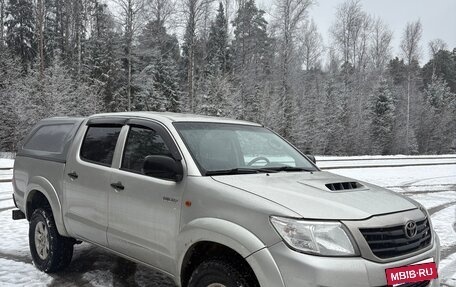 Toyota Hilux VII, 2014 год, 1 750 000 рублей, 3 фотография