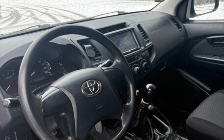 Toyota Hilux VII, 2014 год, 1 750 000 рублей, 9 фотография