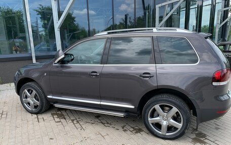 Volkswagen Touareg III, 2007 год, 1 100 000 рублей, 2 фотография