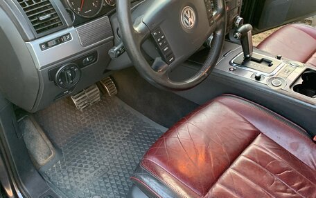 Volkswagen Touareg III, 2007 год, 1 100 000 рублей, 8 фотография