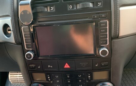 Volkswagen Touareg III, 2007 год, 1 100 000 рублей, 24 фотография