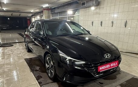 Hyundai Elantra, 2021 год, 2 120 000 рублей, 2 фотография