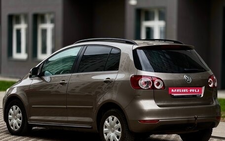 Volkswagen Golf Plus II, 2010 год, 540 000 рублей, 2 фотография