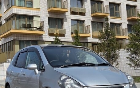 Honda Fit III, 2001 год, 299 000 рублей, 2 фотография