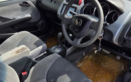 Honda Fit III, 2001 год, 299 000 рублей, 16 фотография