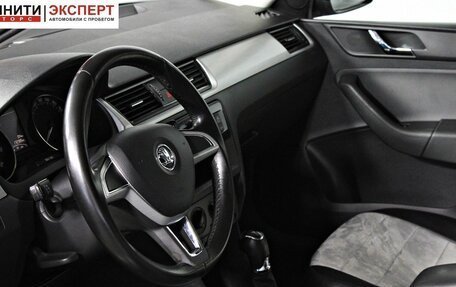 Skoda Rapid I, 2015 год, 1 067 000 рублей, 12 фотография