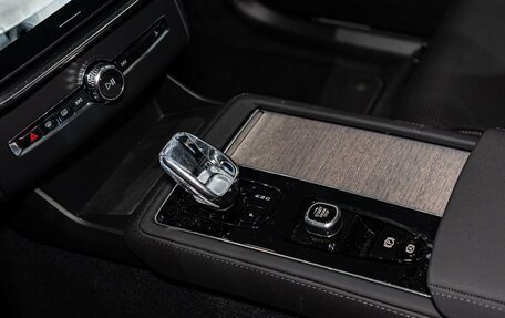 Volvo XC90 II рестайлинг, 2025 год, 10 700 000 рублей, 13 фотография