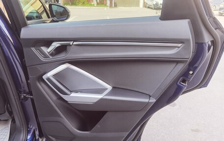 Audi Q3, 2022 год, 2 990 000 рублей, 21 фотография