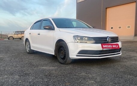 Volkswagen Jetta VI, 2015 год, 850 000 рублей, 2 фотография