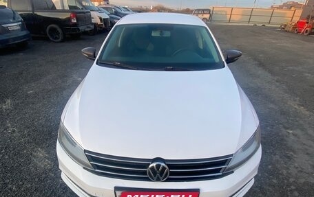Volkswagen Jetta VI, 2015 год, 850 000 рублей, 6 фотография