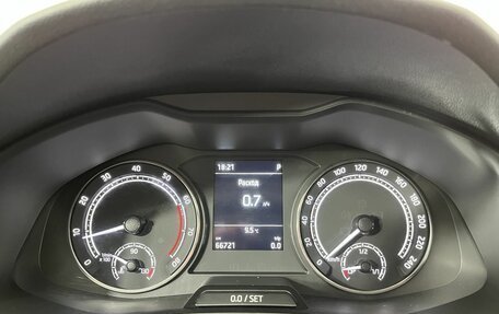 Skoda Rapid II, 2021 год, 1 845 000 рублей, 11 фотография