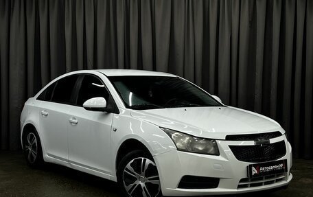 Chevrolet Cruze II, 2010 год, 619 900 рублей, 2 фотография