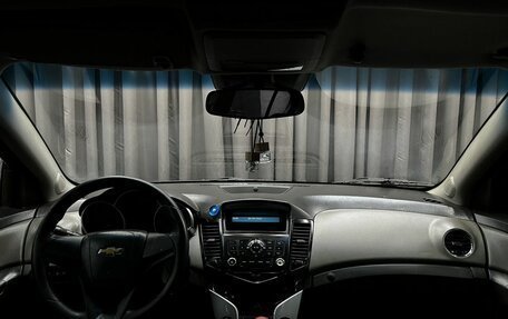 Chevrolet Cruze II, 2010 год, 619 900 рублей, 9 фотография