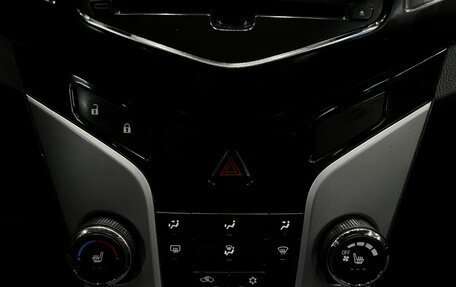 Chevrolet Cruze II, 2010 год, 619 900 рублей, 13 фотография