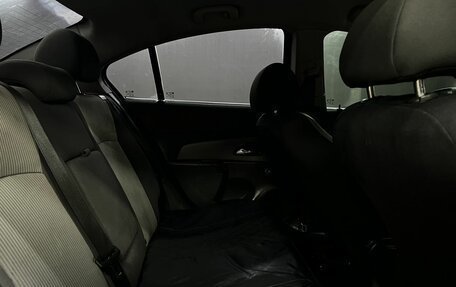 Chevrolet Cruze II, 2010 год, 619 900 рублей, 15 фотография