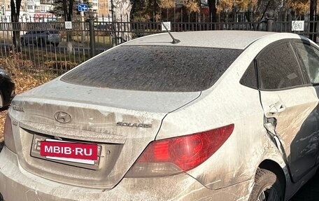 Hyundai Solaris II рестайлинг, 2011 год, 360 000 рублей, 2 фотография