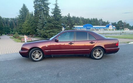 Mercedes-Benz E-Класс, 1995 год, 210 000 рублей, 7 фотография