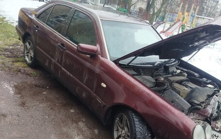 Mercedes-Benz E-Класс, 1995 год, 210 000 рублей, 8 фотография