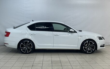 Skoda Octavia, 2019 год, 1 869 000 рублей, 8 фотография