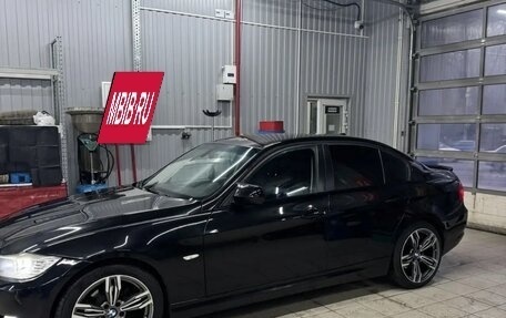 BMW 3 серия, 2009 год, 1 000 000 рублей, 3 фотография
