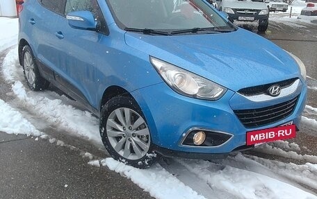 Hyundai ix35 I рестайлинг, 2012 год, 999 000 рублей, 2 фотография