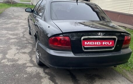 Hyundai Sonata IV рестайлинг, 2005 год, 335 000 рублей, 4 фотография