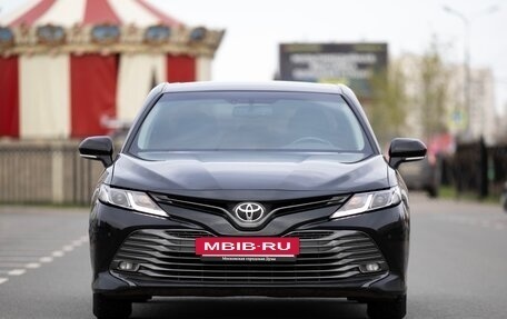 Toyota Camry, 2020 год, 2 390 000 рублей, 2 фотография