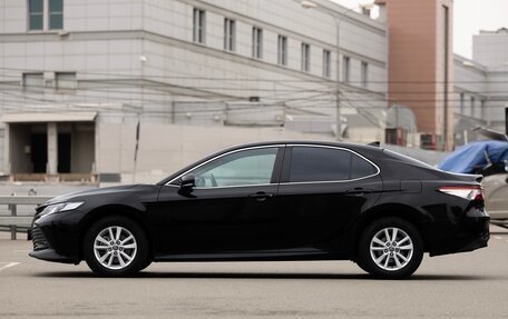 Toyota Camry, 2020 год, 2 390 000 рублей, 8 фотография