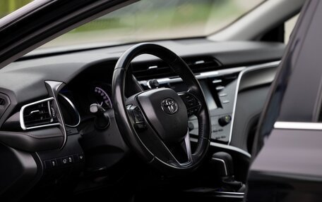 Toyota Camry, 2020 год, 2 390 000 рублей, 18 фотография