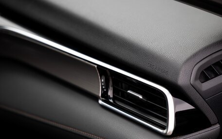 Toyota Camry, 2020 год, 2 390 000 рублей, 34 фотография