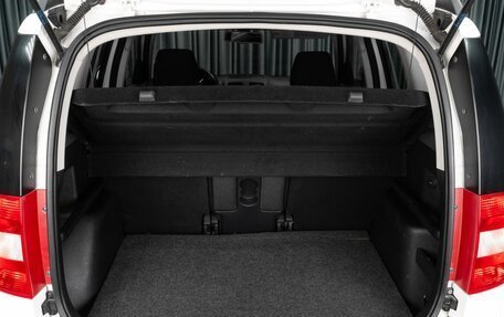 Skoda Yeti I рестайлинг, 2014 год, 819 000 рублей, 23 фотография