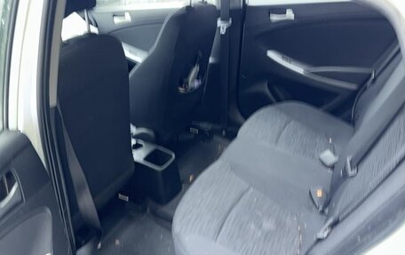 Hyundai Solaris II рестайлинг, 2016 год, 950 000 рублей, 21 фотография