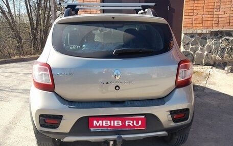 Renault Sandero II рестайлинг, 2017 год, 900 000 рублей, 1 фотография