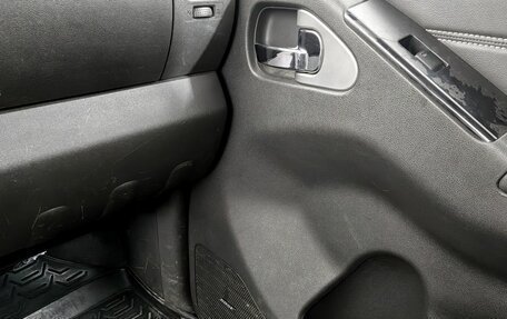 Nissan Navara (Frontier), 2012 год, 1 720 000 рублей, 13 фотография