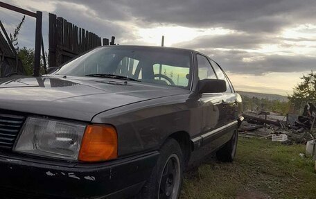 Audi 100, 1983 год, 70 000 рублей, 2 фотография